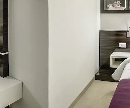 Theater Garni Готель 4*
