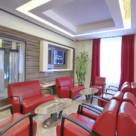 Theater Garni 4*